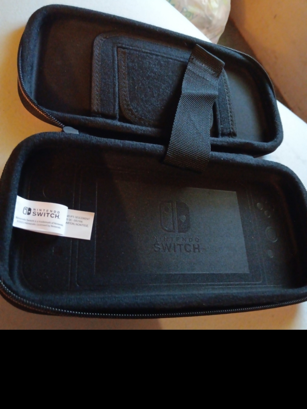 Princess Peach Nintendo Switch Case - Picture 4 of 5